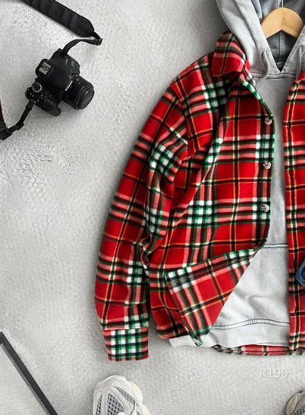 Мужская oversize рубашка в красном цвете r190 фото
