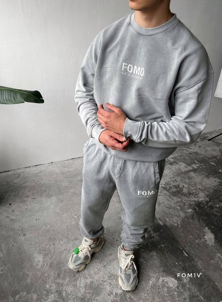 Мужской oversize костюм свитшот+брюки в светло-сером цвете fom1v фото