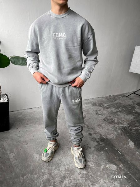 Мужской oversize костюм свитшот+брюки в светло-сером цвете fom1v фото