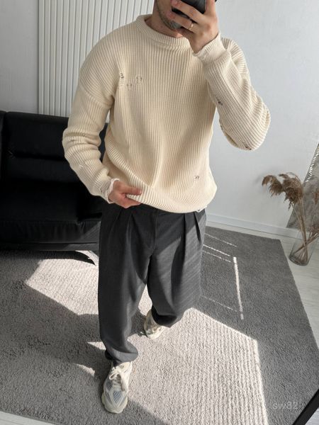 Чоловічий oversize светр у бежевому кольорі sw82 фото