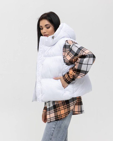 Жіноча oversize жилетка з капюшоном у білому кольорі zh5 фото