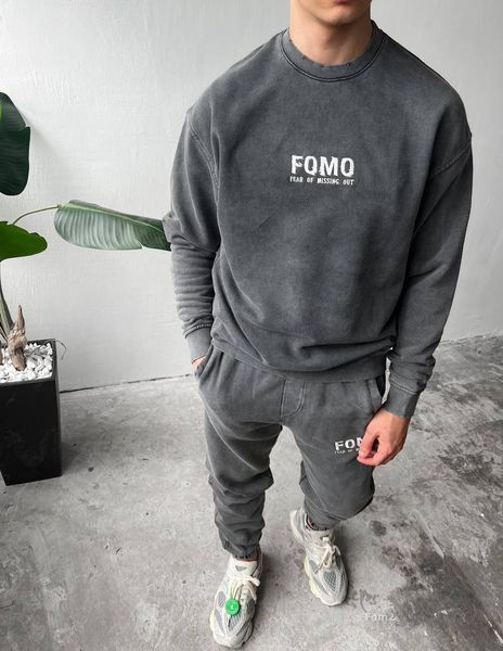 Чоловічий oversize костюм світшот+штани у сірому кольорі fom2v фото