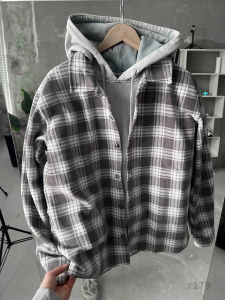 Мужская базовая рубашка в сером цвете r179 фото