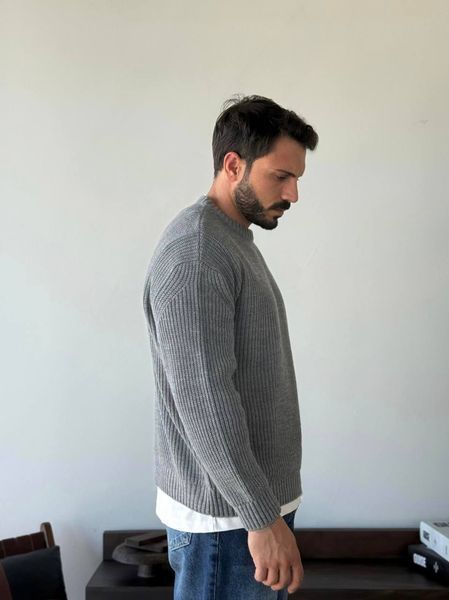 Чоловічий светр oversize у сірому кольорі gi148 фото