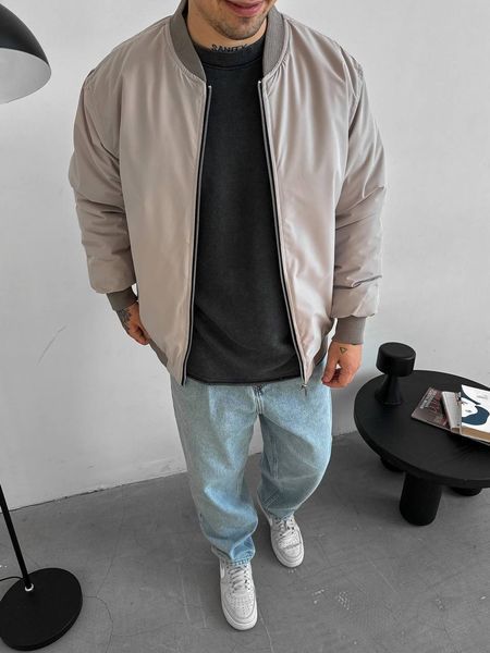 Мужской oversize бомбер в бежевом цвете sm2435 фото