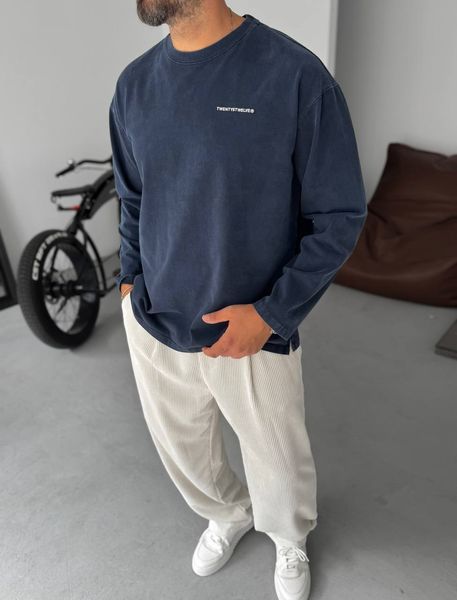 Чоловічий oversize лонгслів у синьому кольорі tt2466 фото