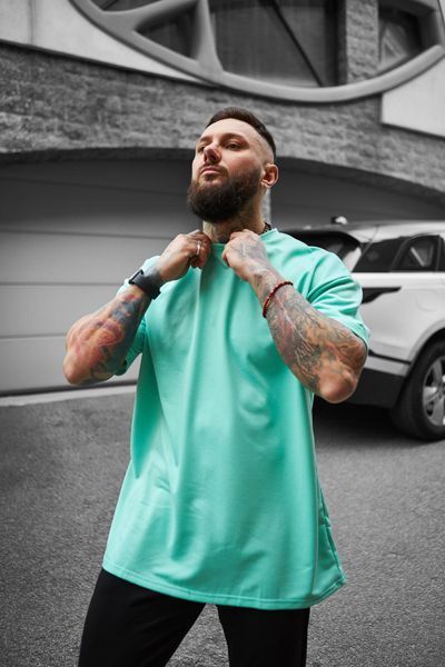 Мужская oversize футболка в зеленом цвете 1386630543 фото