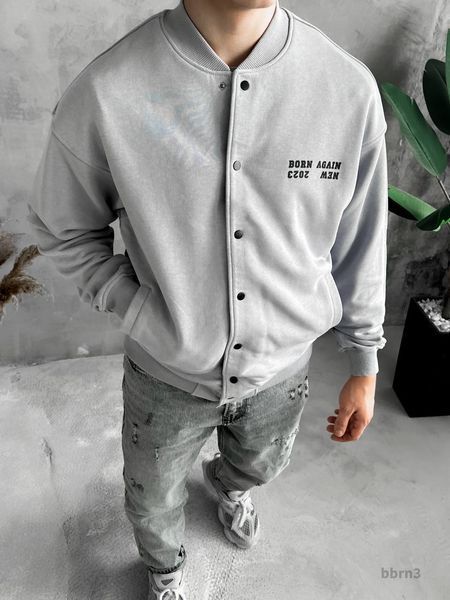 Чоловічий oversize бомбер у світло-сірому кольорі bbrn3 фото
