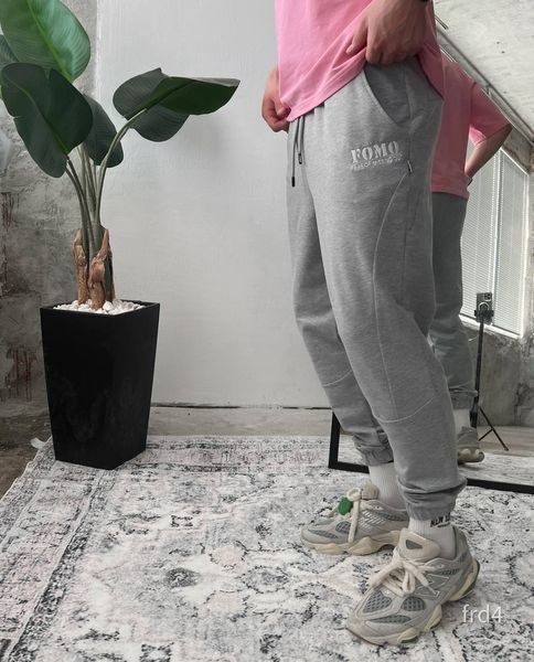 Мужские спортивные брюки в сером цвете frd4 фото