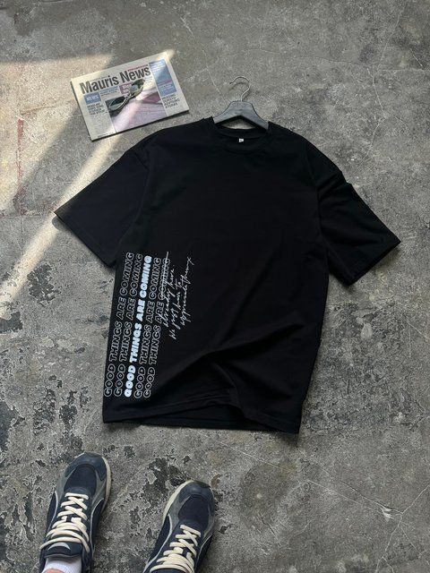 Чоловіча oversize футболка з принтом у чорному кольорі rd399 фото