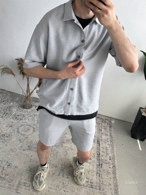 Чоловічий oversize костюм у світло-сірому кольорі liam3 фото