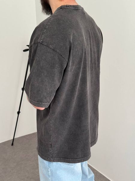 Чоловіча oversize футболка у темно-сірому кольорі jj295-2 фото