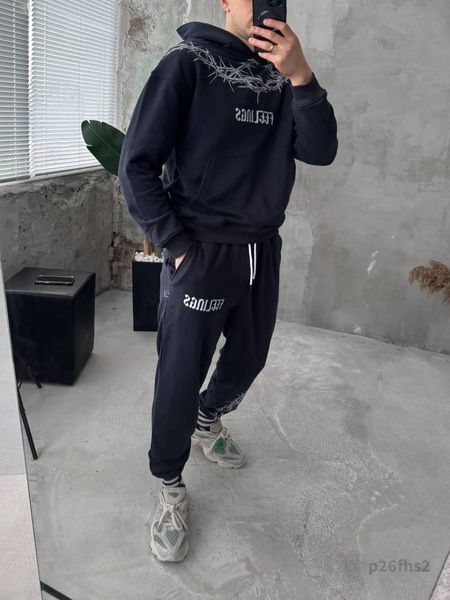 Мужской oversize костюм с принтом в графитовом цвете p26fhs2 фото