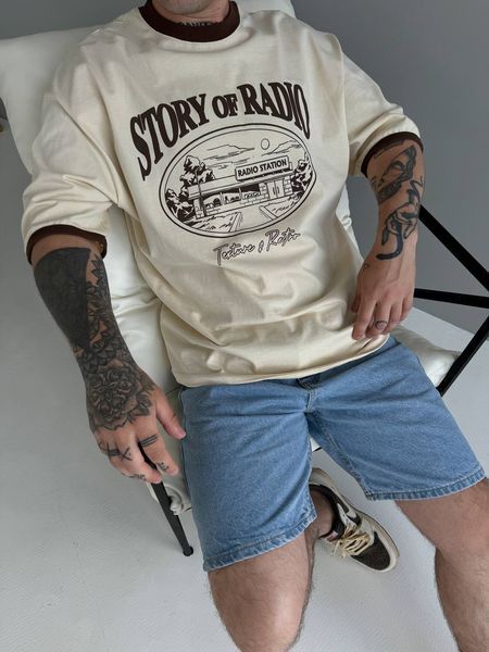 Мужская oversize футболка с принтом в бежевом цвете pm278 фото
