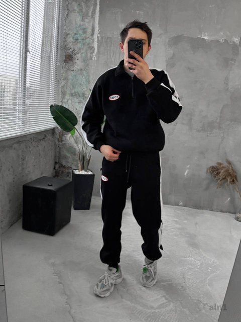 Чоловічий oversize костюм на флісі у чорному кольорі aln1k фото
