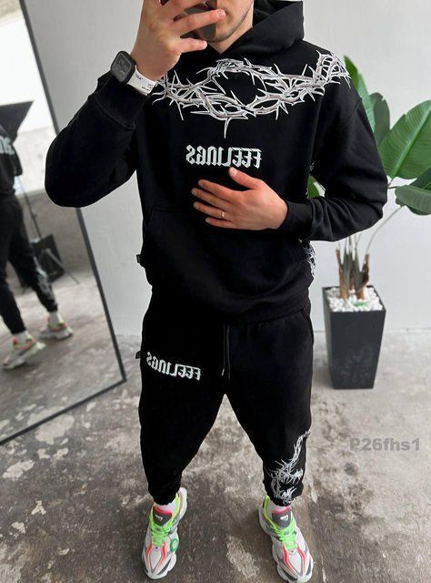 Мужской oversize костюм с принтом в черном цвете p26fhs1 фото