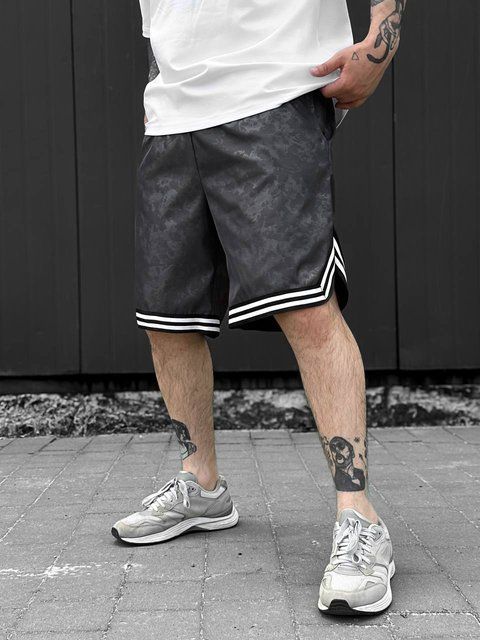 Чоловічі oversize шорти з плащівки у сірому кольорі sho13 фото