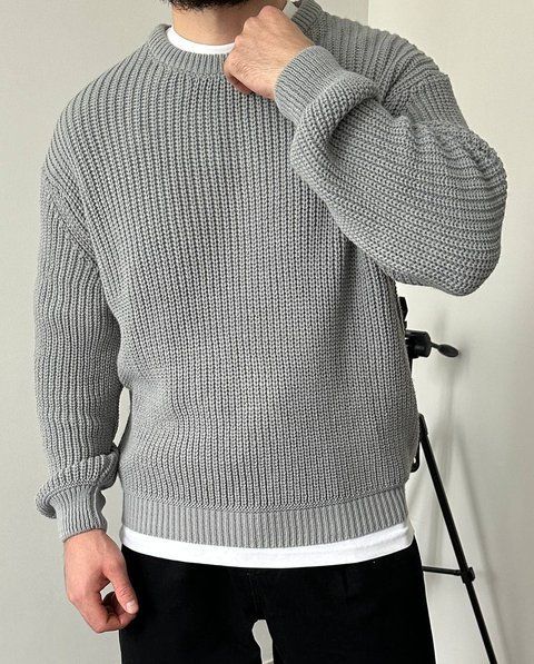 Мужской вязаный oversize свитер в сером цвете la155 фото