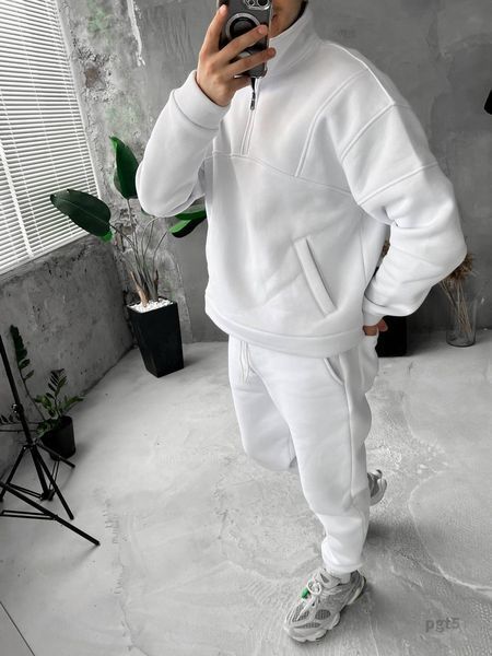 Чоловічий oversize костюм на флісі у білому кольорі pgt5n фото