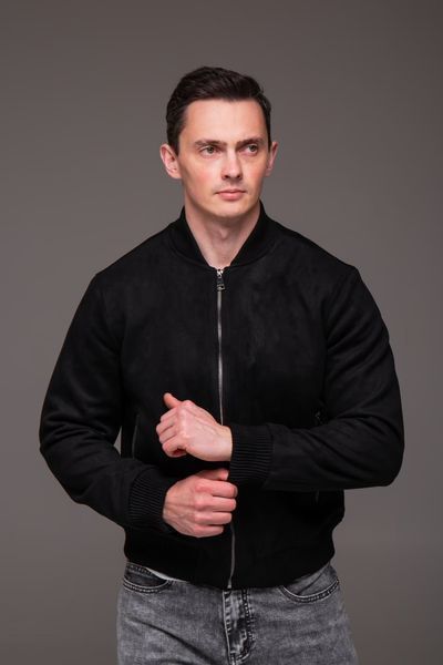Мужской замшевый бомбер в черном цвете 2503bl-M фото