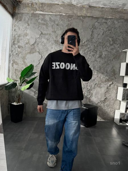 Мужской oversize свитшот с надписью в черном цвете sno1 фото