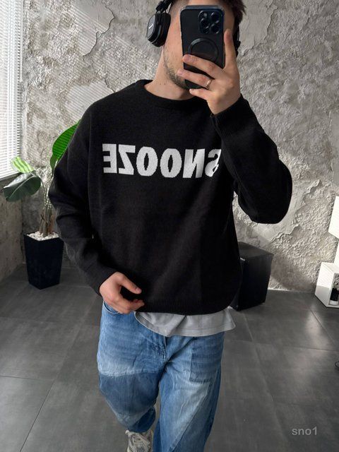 Мужской oversize свитшот с надписью в черном цвете sno1 фото