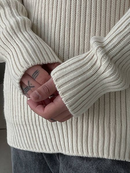 Мужской oversize свитер в бежевом цвете mr101 фото