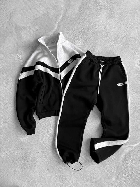 Чоловічий oversize спортивний костюм у чорному кольорі fmo1 фото
