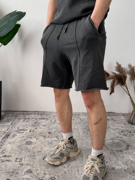 Чоловічі oversize шорти у темно-сірому кольорі yo76 фото