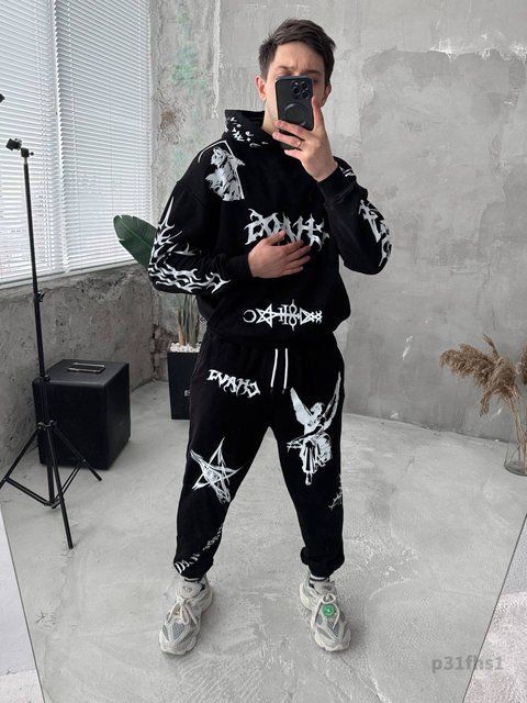 Мужской oversize костюм с принтом в черном цвете p31fhs1 фото